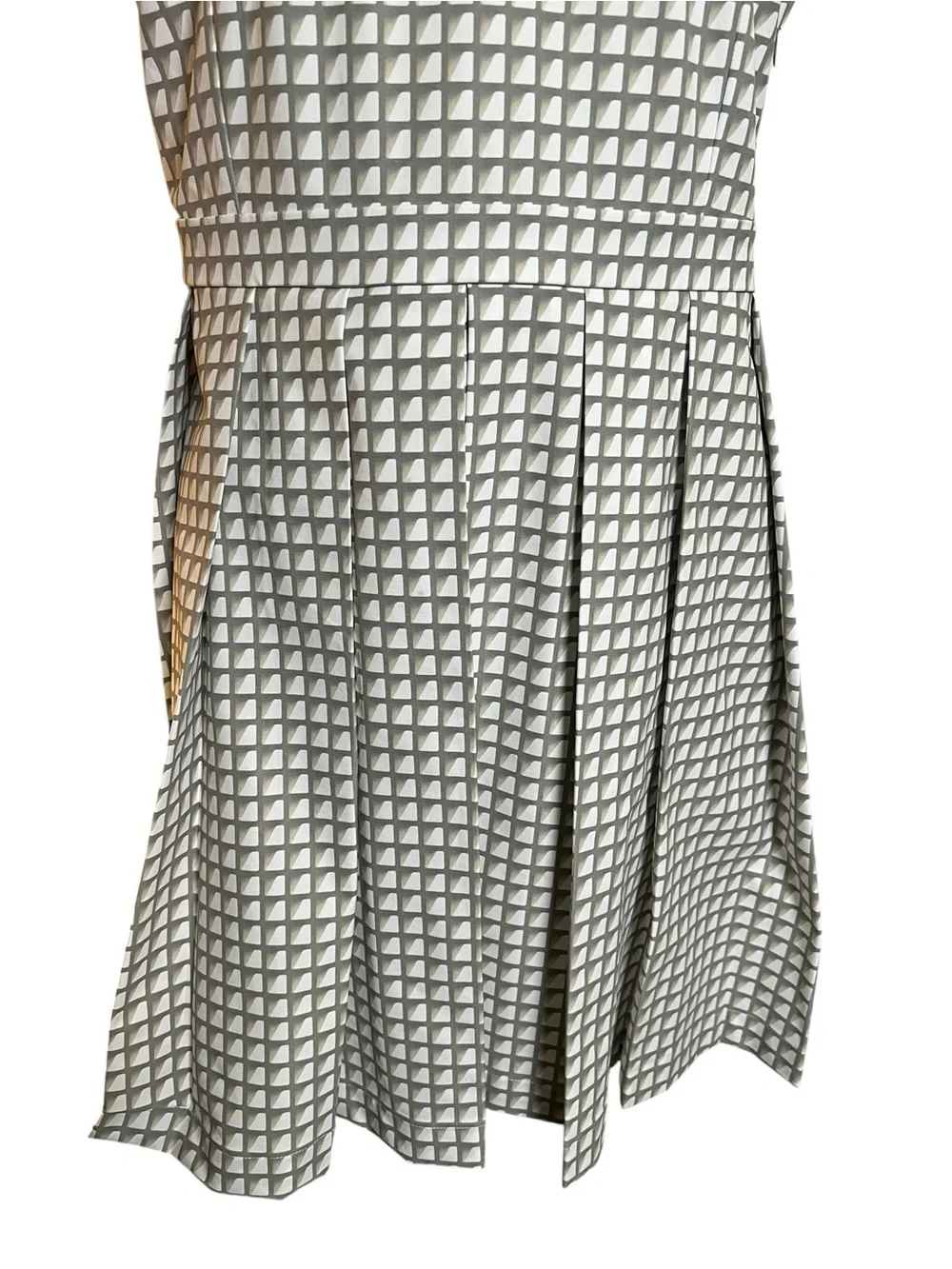 Tory Burch Stretch Golf Pleated Shirt Dress in Grey Gradient Gingham Size 6 - Picture 4 of 15